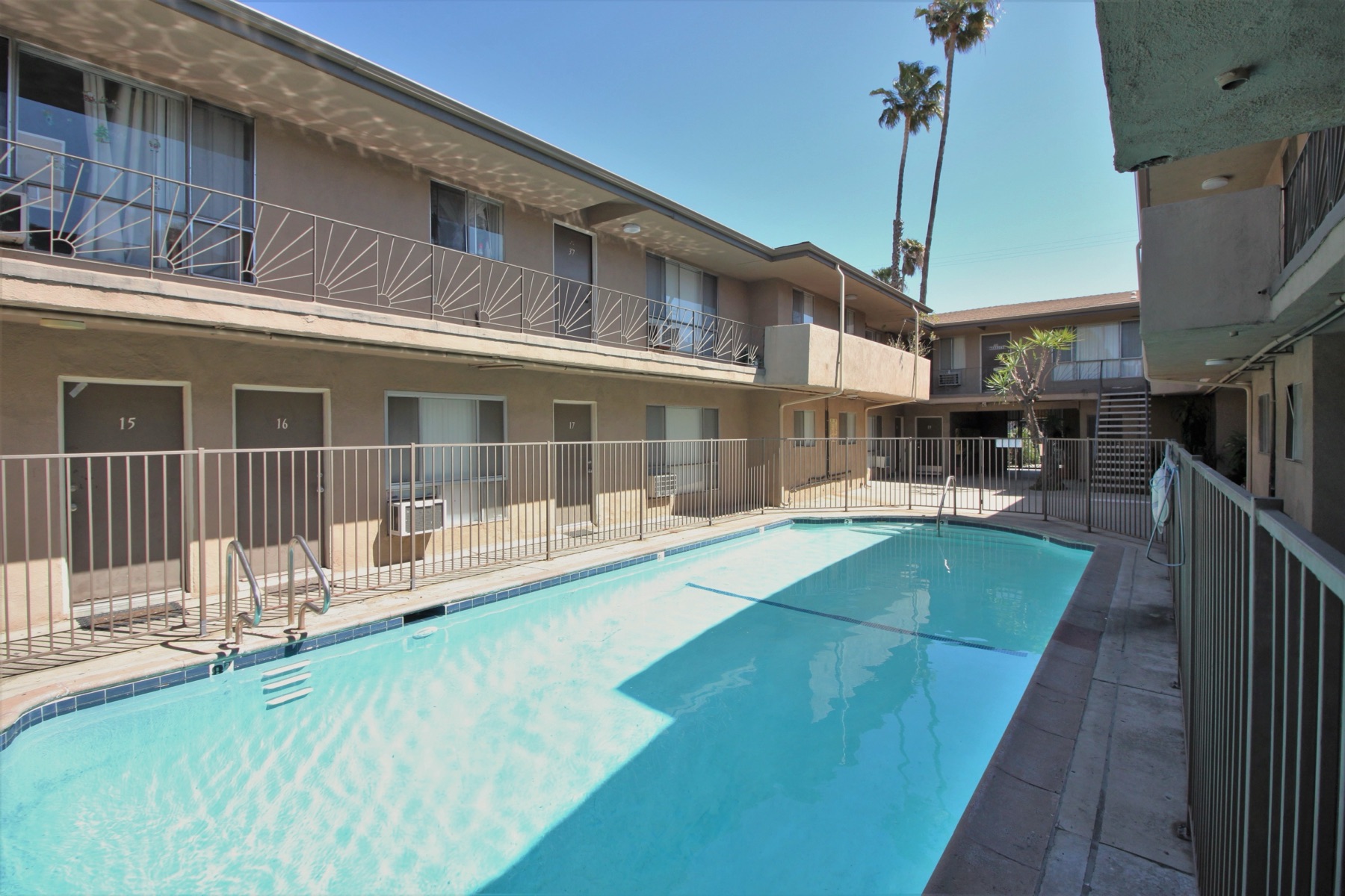 9215 Sepulveda, North Hills